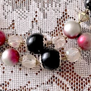 🖤 Vintage Japan Black, Pink & AB Beaded Necklace